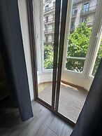 Hostal Balmes Centro