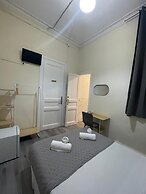 Hostal Balmes Centro