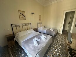 Hostal Balmes Centro