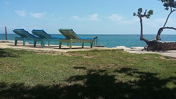 Little Bay Cabins