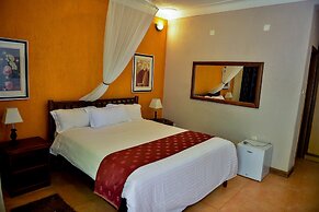 Cari Hotel