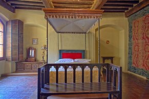 Castello di Montegufoni