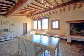 Castello di Montegufoni