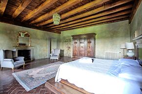 Castello di Montegufoni