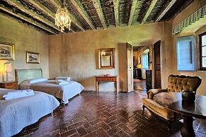 Castello di Montegufoni