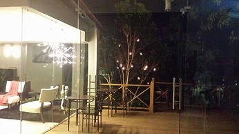 G y V Hotels