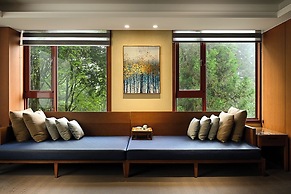 Alishan Hotel