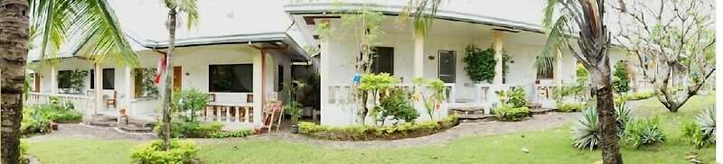 Lapu Lapu Cottages and Restaurant