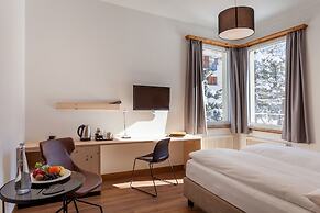 Hotel Waldhaus am See