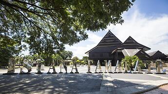 Amaris Hertasning - Makassar