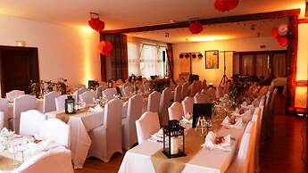 Hôtel Restaurant Aux Trois Roses