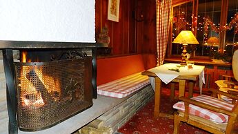 Hôtel Restaurant Aux Trois Roses
