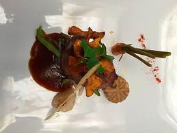 Hôtel Restaurant Aux Trois Roses