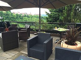 Hôtel Restaurant Aux Trois Roses