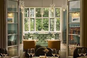 Royal Marine Hotel