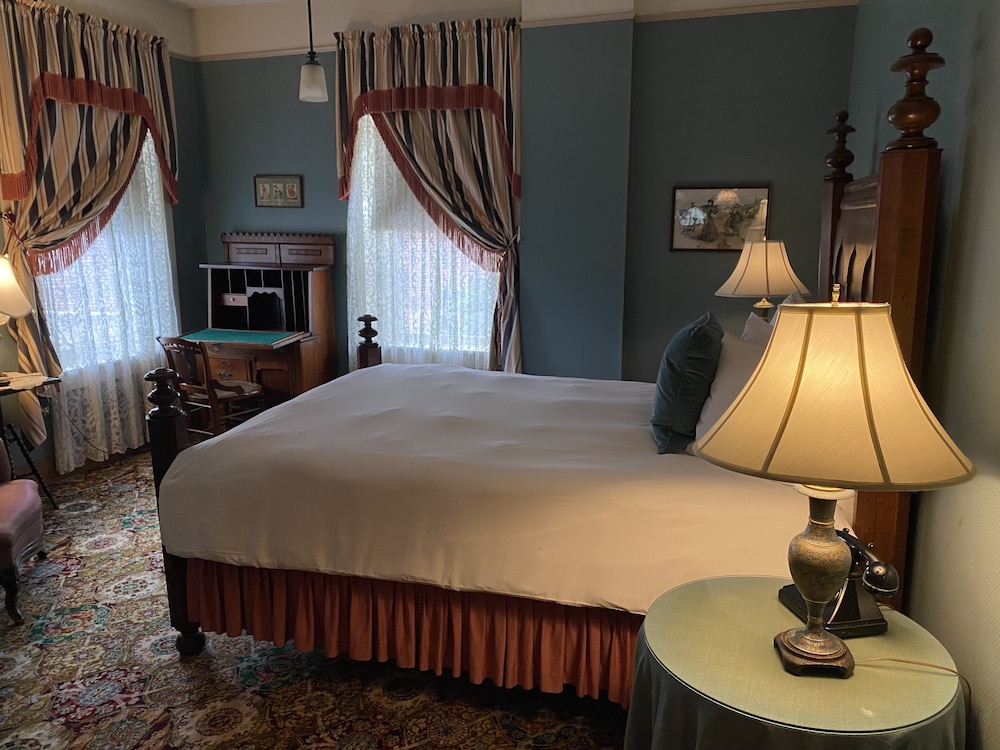 Atlantic Hotel