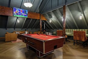 Cayley Mountain Resort