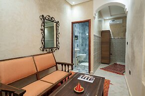 Riad Azalia