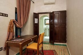 Riad Azalia