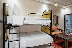 Riad Azalia