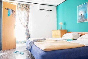 Bungalow Beach Hotel