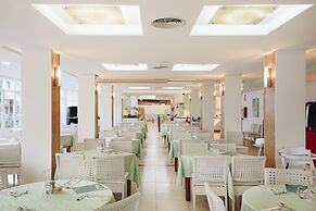 Hotel Ivory Playa Sports & Spa