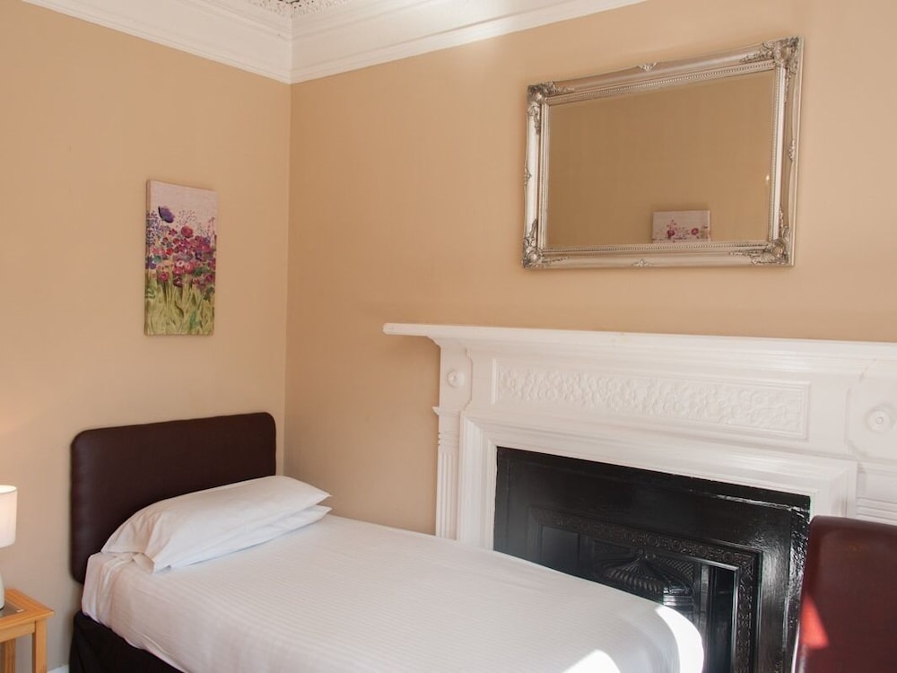 Alban & Abbey House