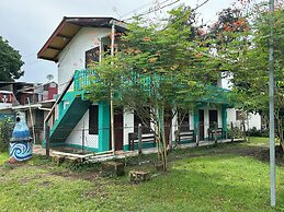 Miss Miriam Beachfront Cabins