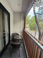 Melrose Apartments