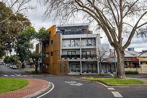 Melrose Apartments