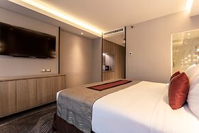 Grace Hotel