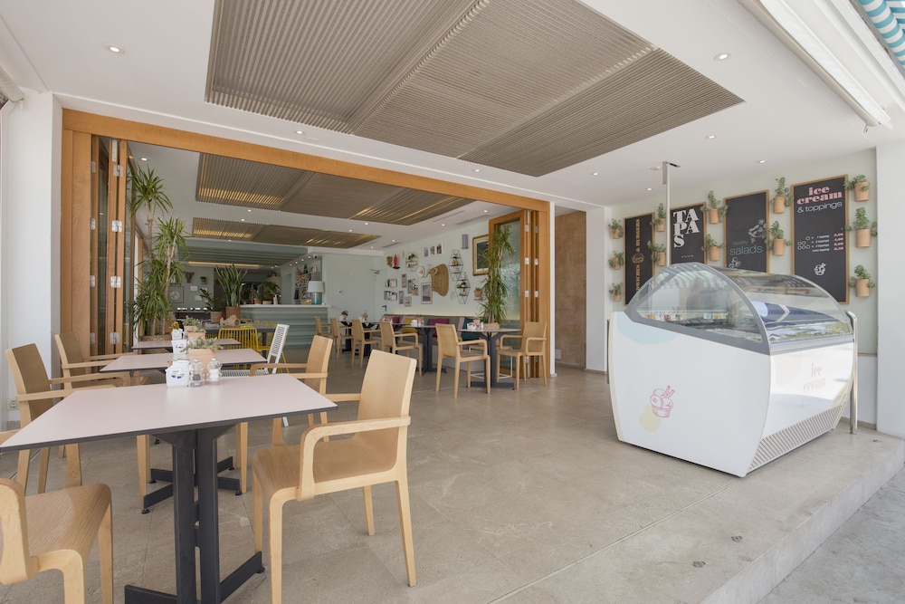 La Goleta Hotel de Mar - Adults Only