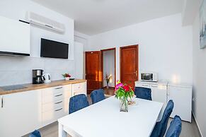 Apartments Azzurro