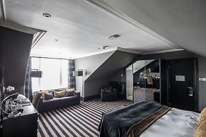 The Chester Hotel