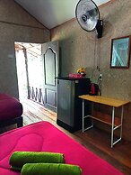 Lanta Maikeaw Bungalow