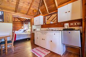 Kootenay Park Lodge