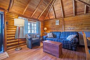 Kootenay Park Lodge