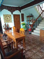Saithong House