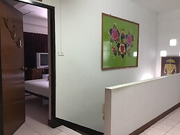 Saithong House