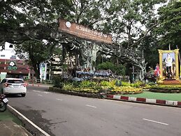 Saithong House
