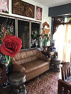 Saithong House