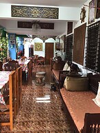 Saithong House