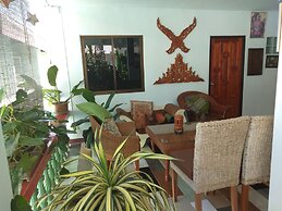 Saithong House