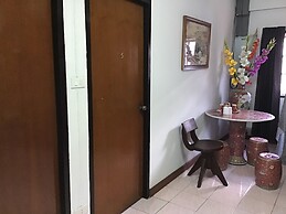 Saithong House