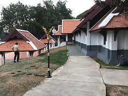 Saithong House