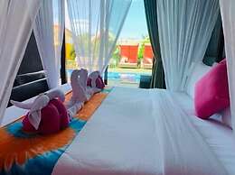 Pinky Bungalows Resort