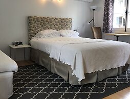 Au Petit Hôtel