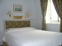 Au Petit Hôtel