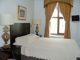 Au Petit Hôtel