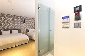 Hotel New Queen 2